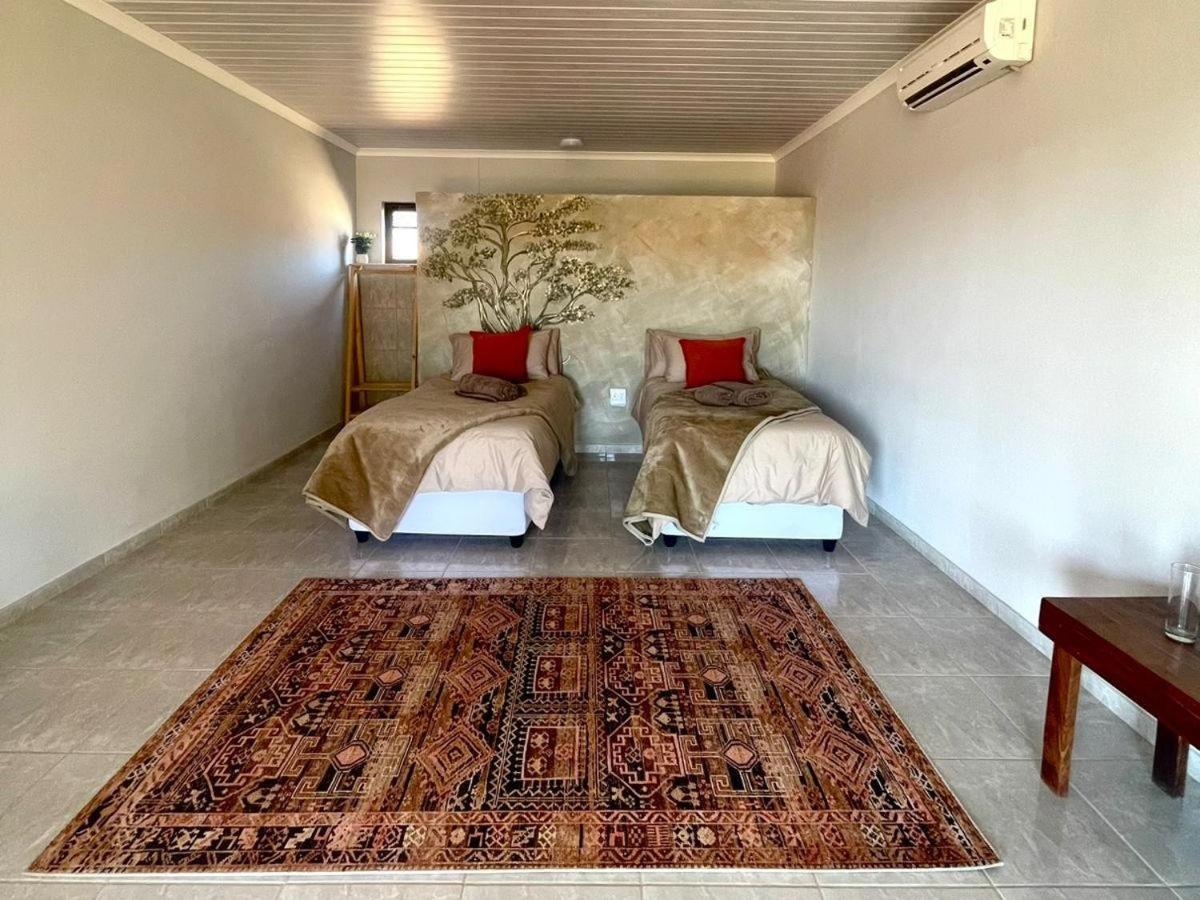 Eden Chalets Windhoek Zimmer foto